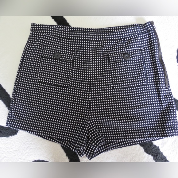 Forever 21 Gingham Shorts - Picture 2 of 4